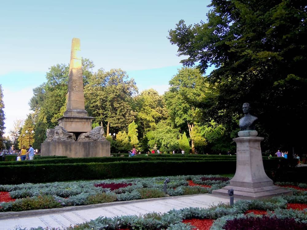 Copou and Eminescu's linden: the hill that made Iași a university city