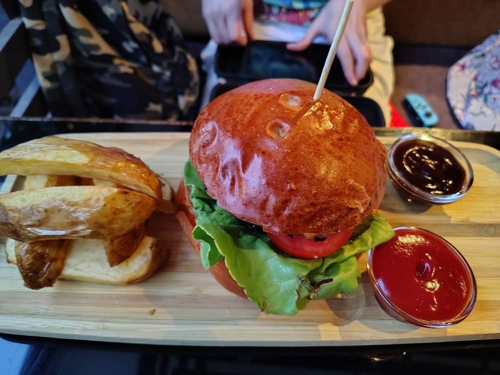 Legend Pub — 2