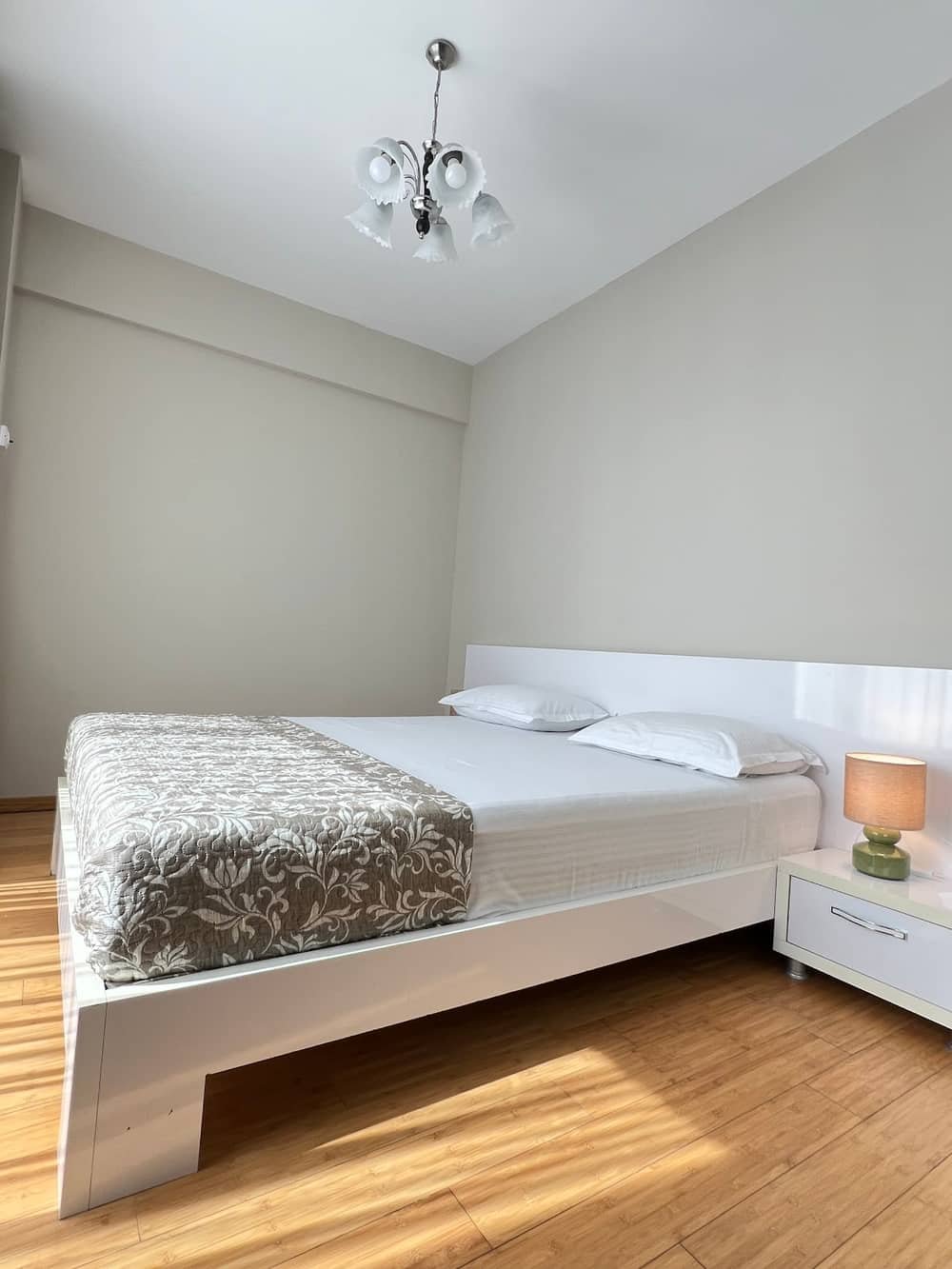Apartmente lângă Iro Parhon Copou — 2