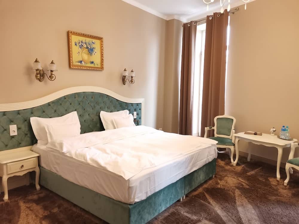 Grand Hotel Traian — 2