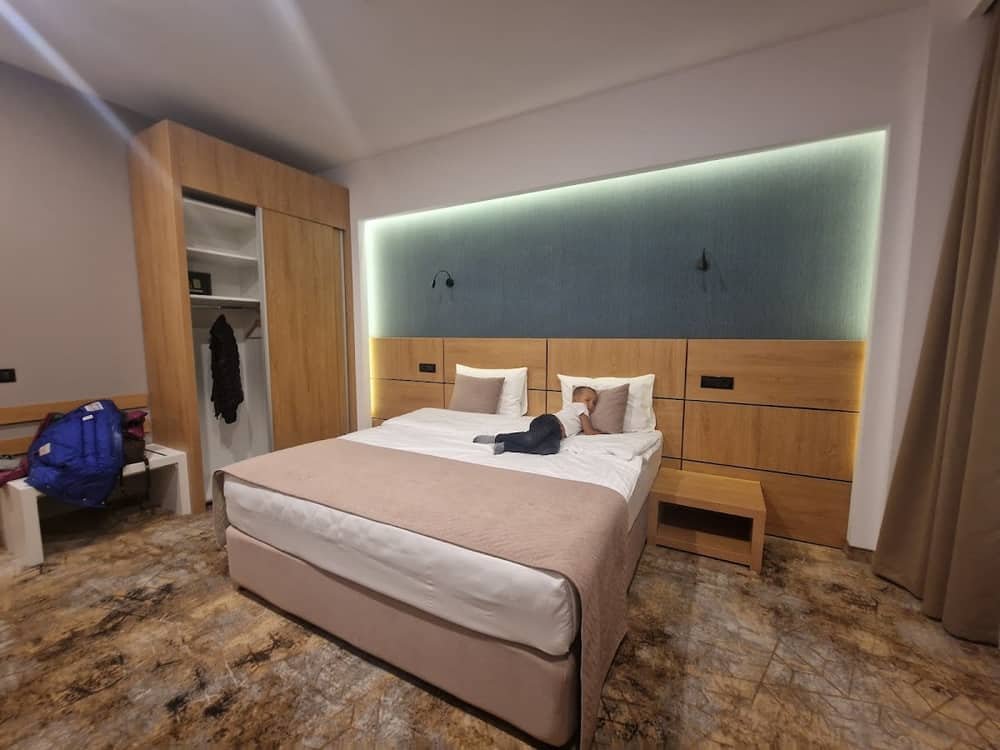 Grand View Hotel & Suites — 2