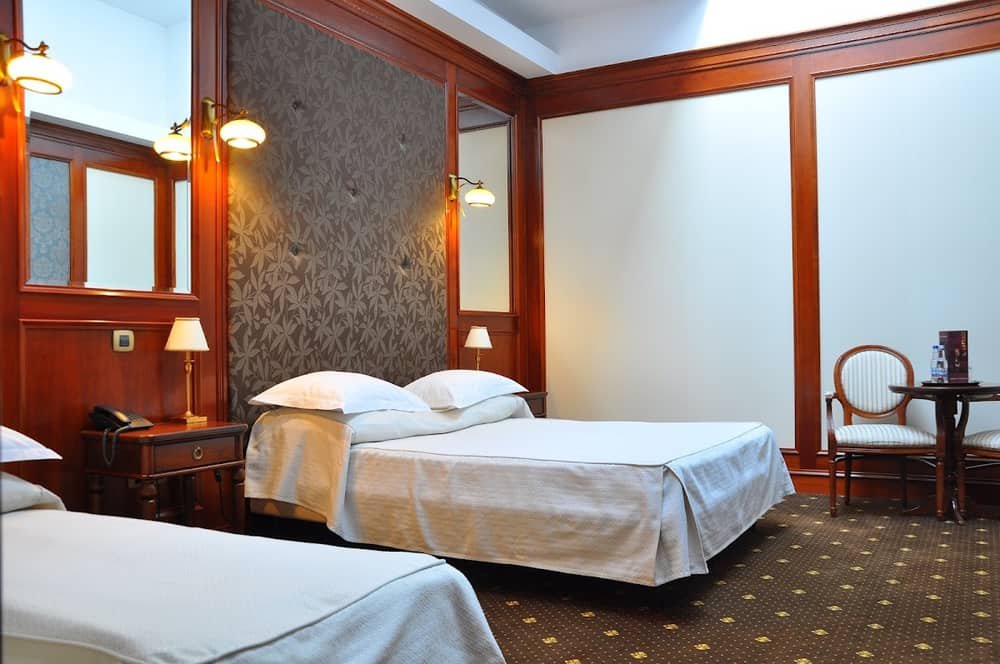 Hotel Select — 2