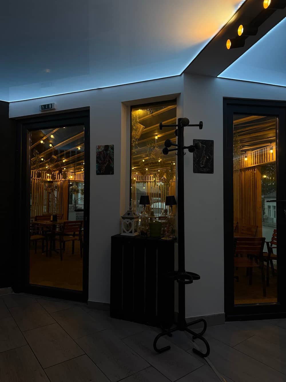 DUET Restaurant